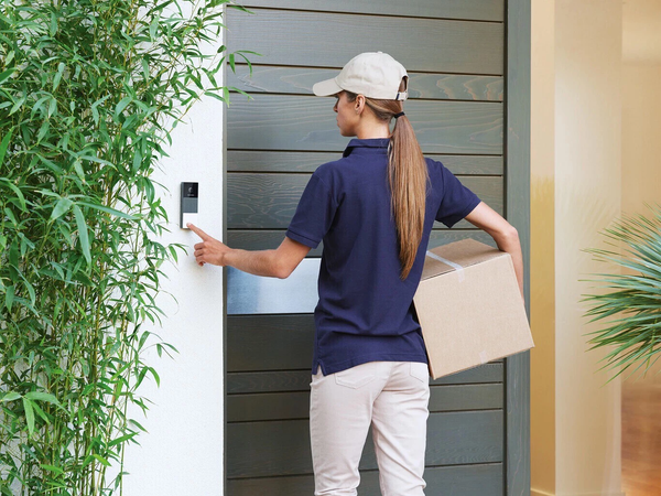 Timbres conectados y cámaras de vigilancia en la puerta de casa: esto es lo que debes tener en cuenta para usarlas de forma legal
